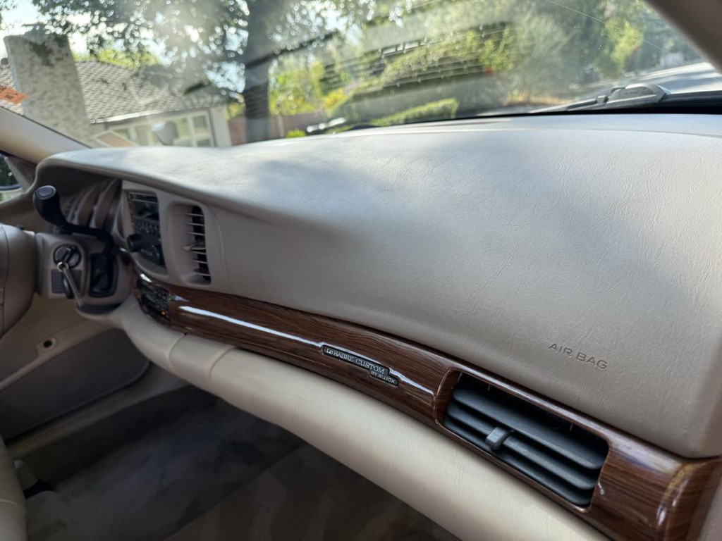 2005 Buick LeSabre Image 27