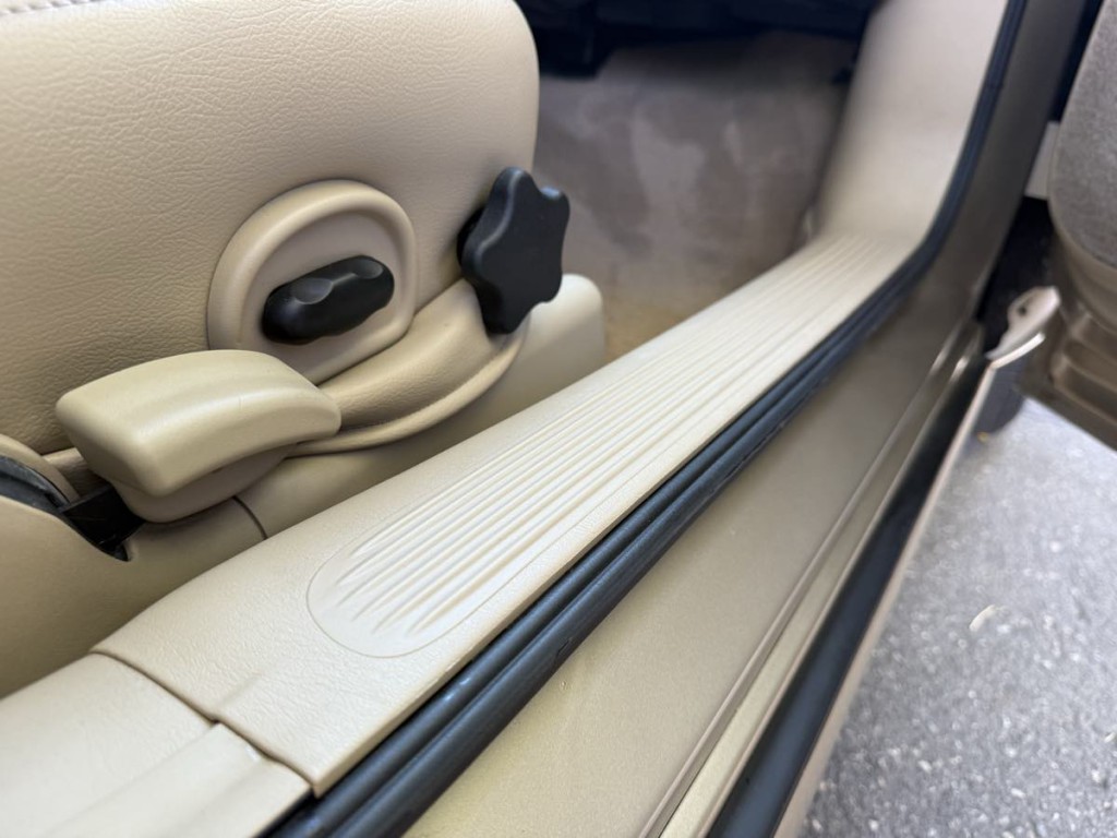 2005 Buick LeSabre Image 28