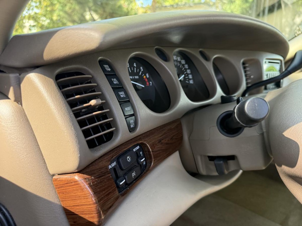 2005 Buick LeSabre Image 29