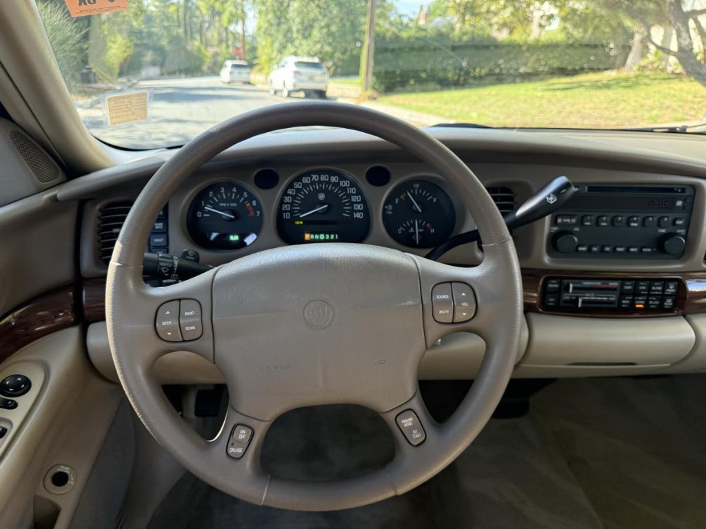 2005 Buick LeSabre Image 32