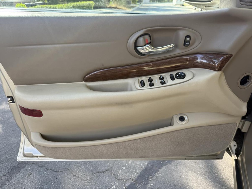 2005 Buick LeSabre Image 34