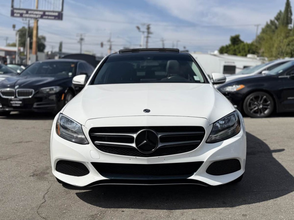 2018 Mercedes-Benz C-Class Image 2