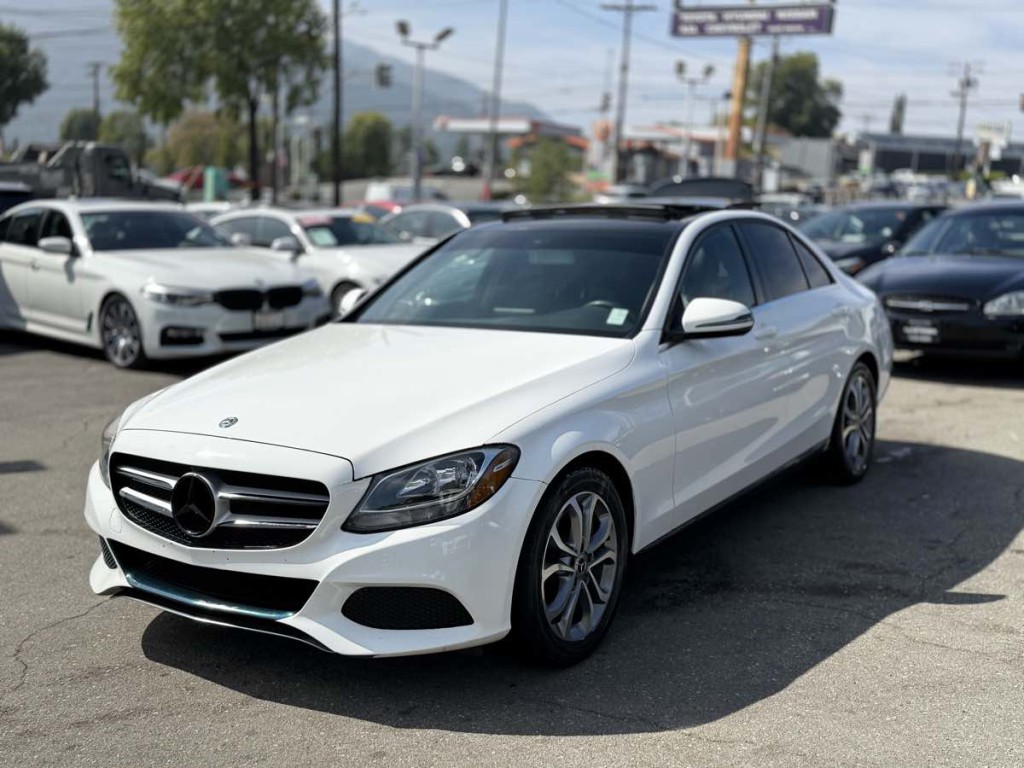 2018 Mercedes-Benz C-Class Image 3