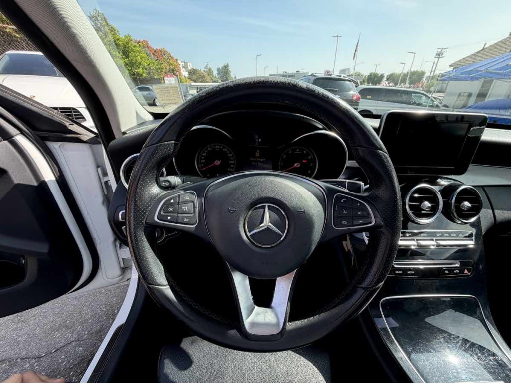2018 Mercedes-Benz C-Class Image 16