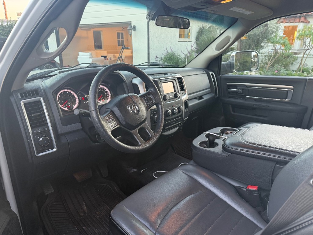 2022 RAM 1500 Image 3