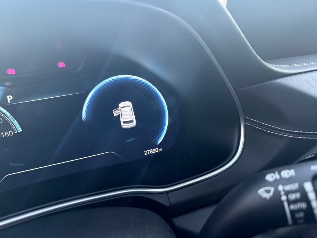 2023 Genesis GV80 Image 4