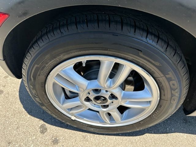 2012 MINI Cooper Image 7