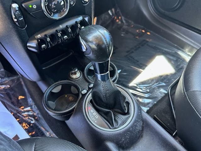 2012 MINI Cooper Image 11