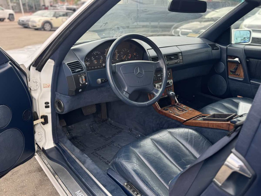 1993 Mercedes-Benz 600SL Image 13