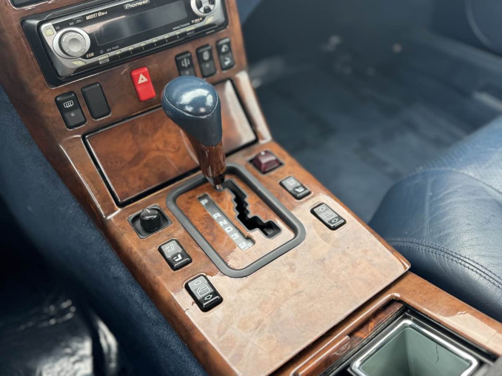 1993 Mercedes-Benz 600SL Image 16