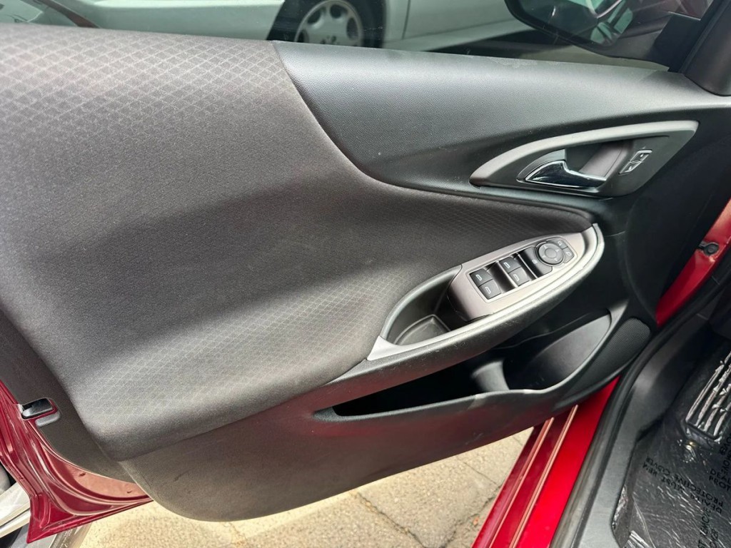 2021 Chevrolet Malibu Image 9