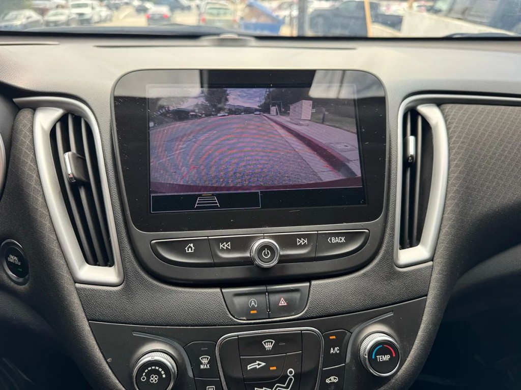 2021 Chevrolet Malibu Image 13