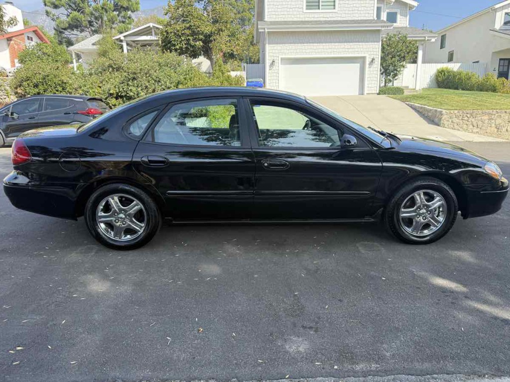 2002 Ford Taurus Image 6