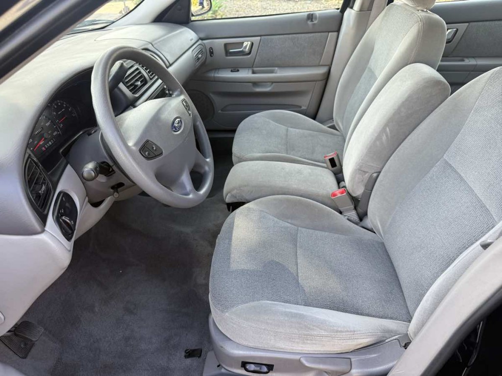 2002 Ford Taurus Image 21