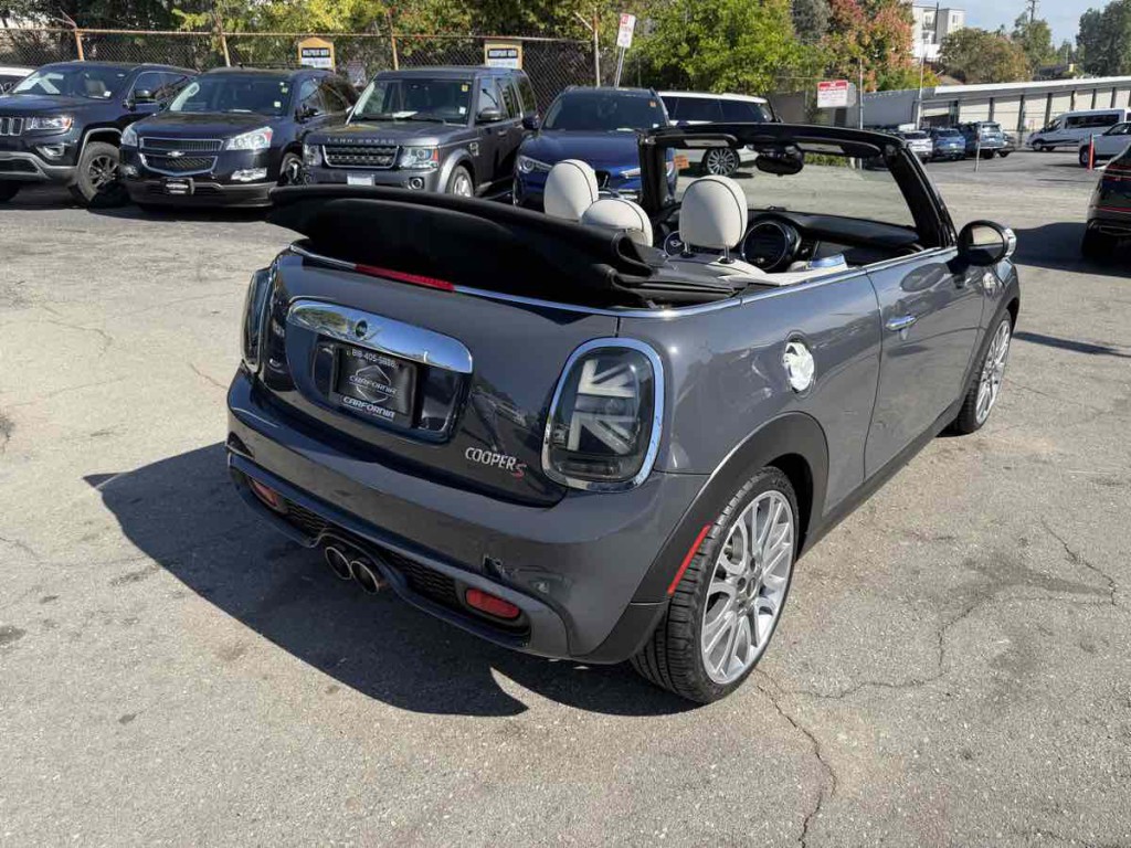 2017 MINI Convertible Image 5