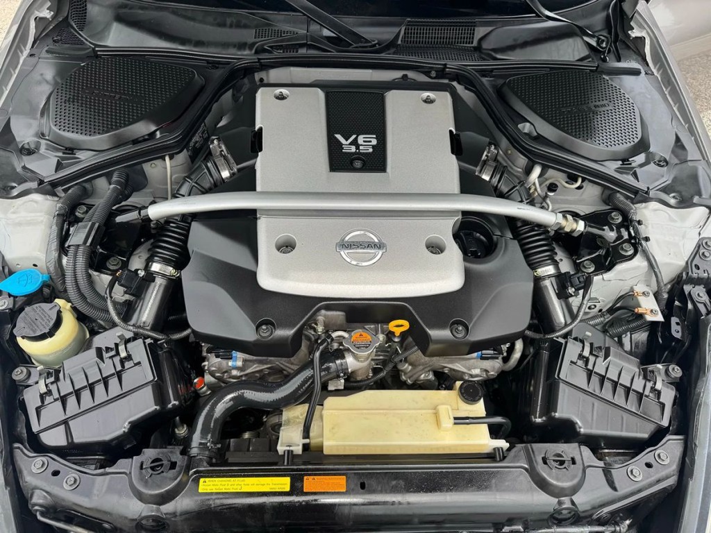 2007 Nissan 350Z Image 24