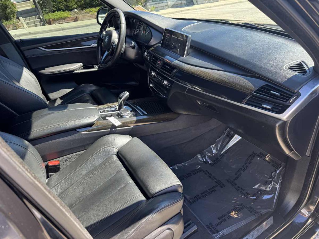 2018 BMW X5 Image 16
