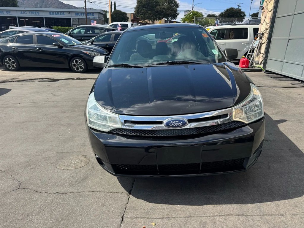 2011 Ford Focus Image 2