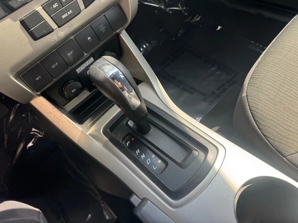 2011 Ford Focus Image 12