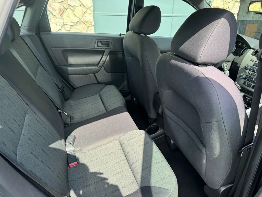 2011 Ford Focus Image 14