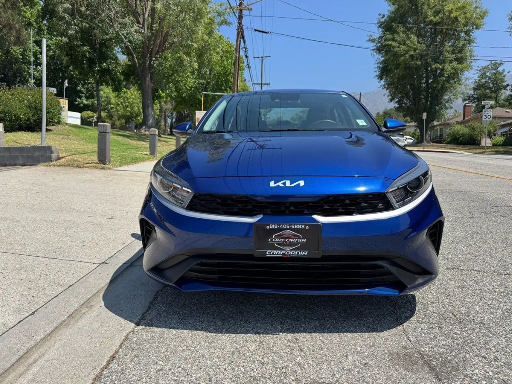 2023 Kia Forte Image 2