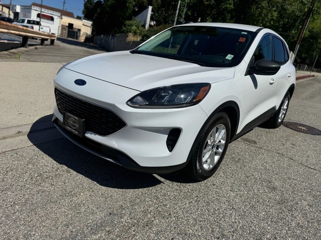 2022 Ford Escape Image 3