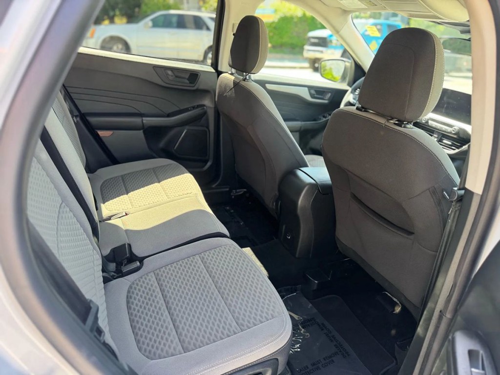 2022 Ford Escape Image 13