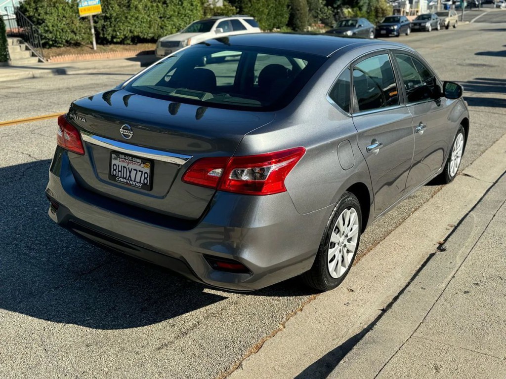2019 Nissan Sentra Image 4