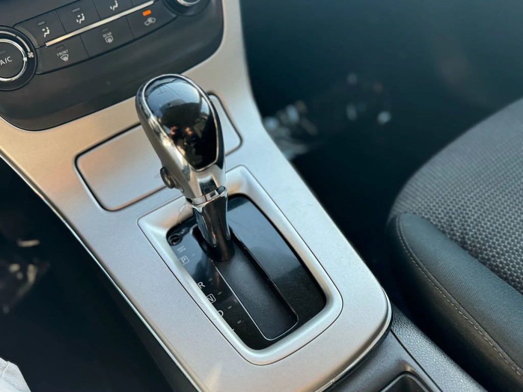 2019 Nissan Sentra Image 13