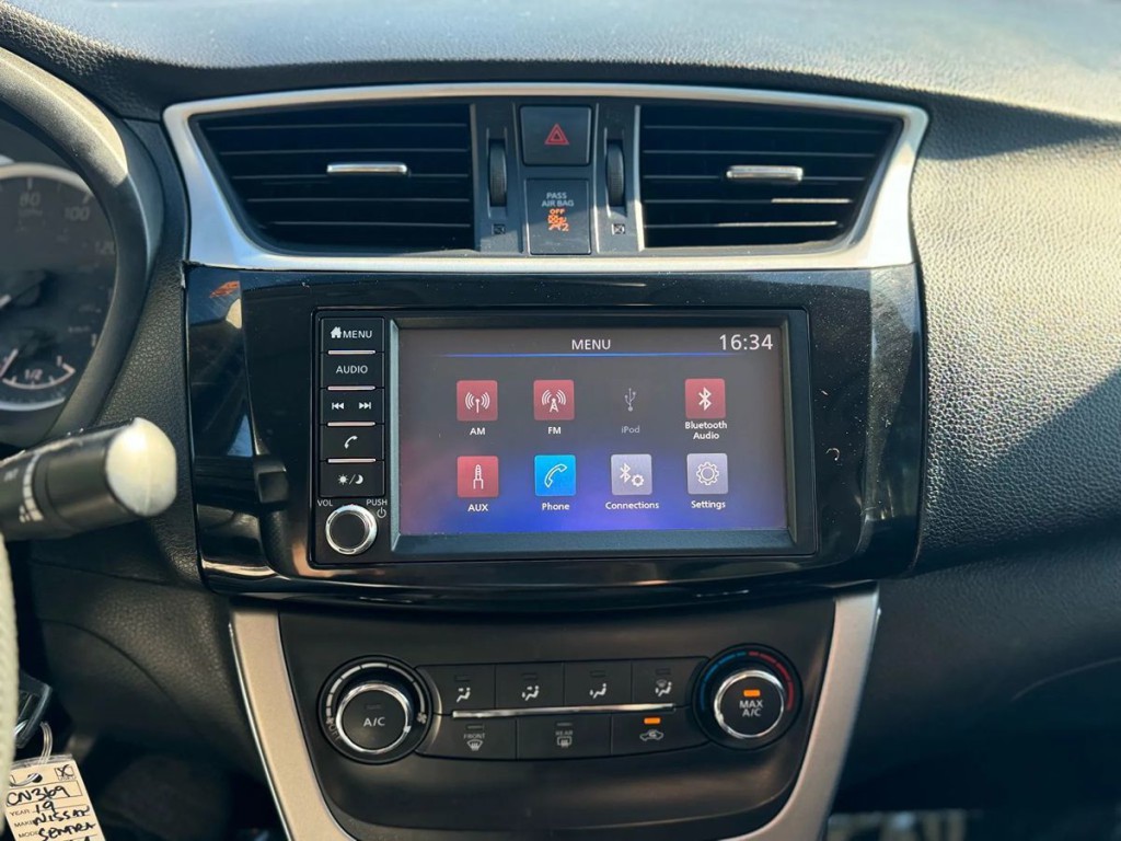 2019 Nissan Sentra Image 15