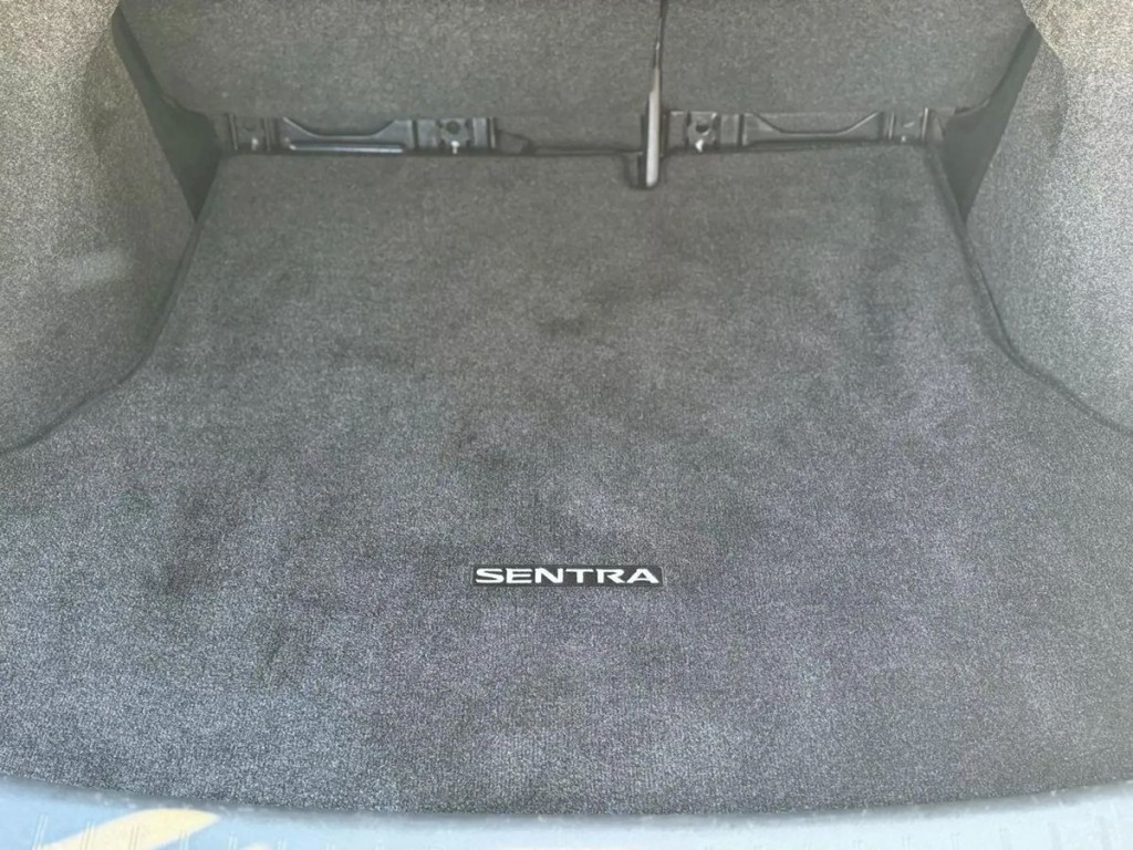 2019 Nissan Sentra Image 19