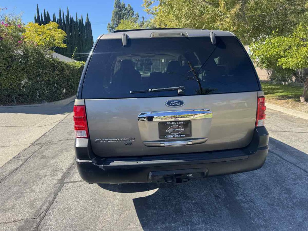 2003 Ford Expedition Image 6