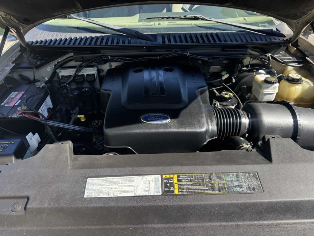 2003 Ford Expedition Image 21