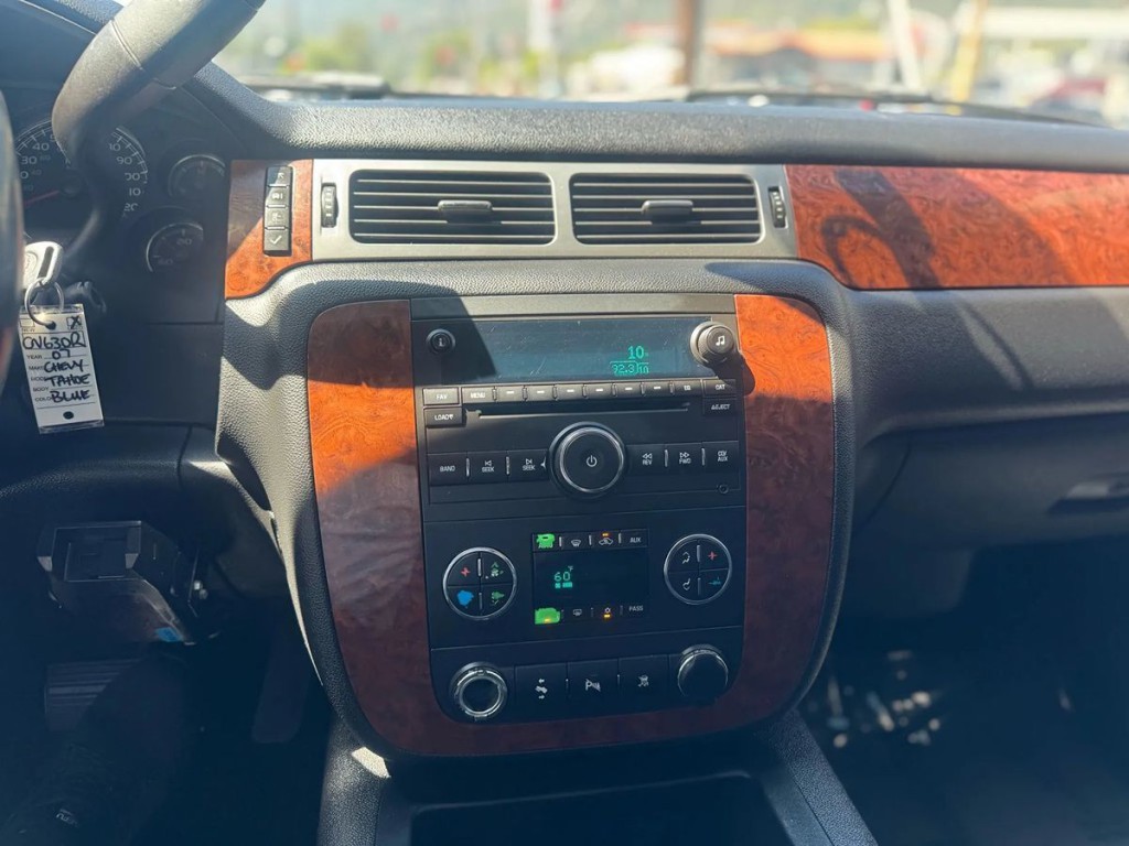 2007 Chevrolet Tahoe Image 13