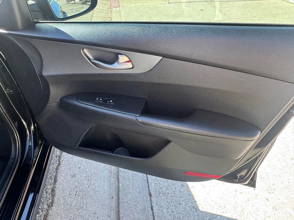 2021 Kia Forte Image 14