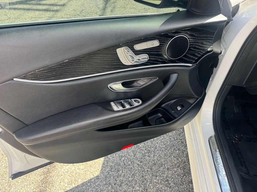 2018 Mercedes-Benz E-Class Image 8