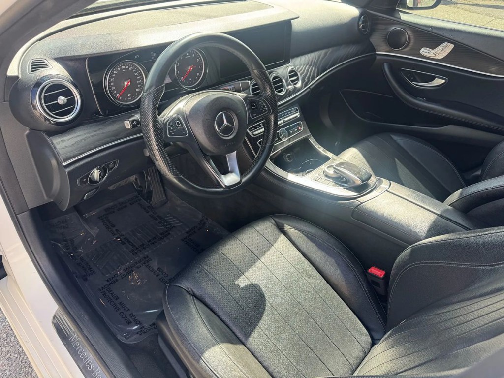 2018 Mercedes-Benz E-Class Image 9