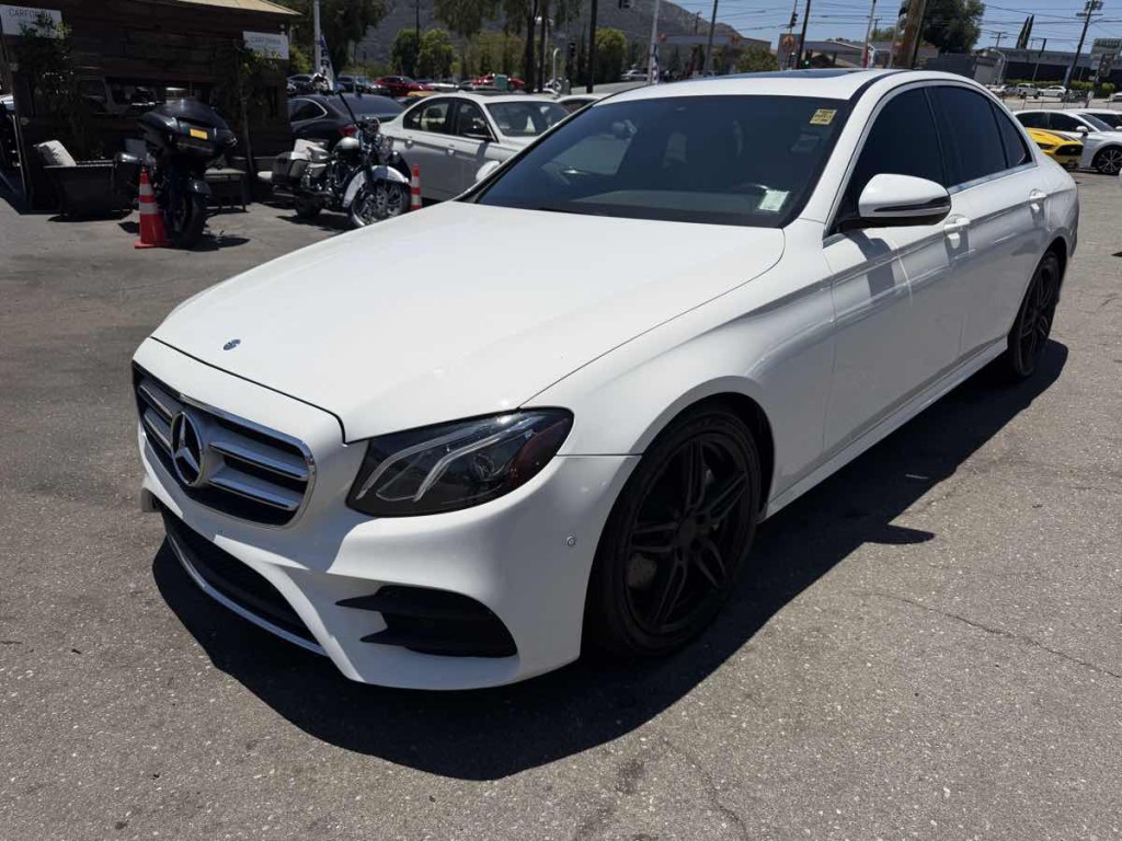 2018 Mercedes-Benz E-Class Image 3