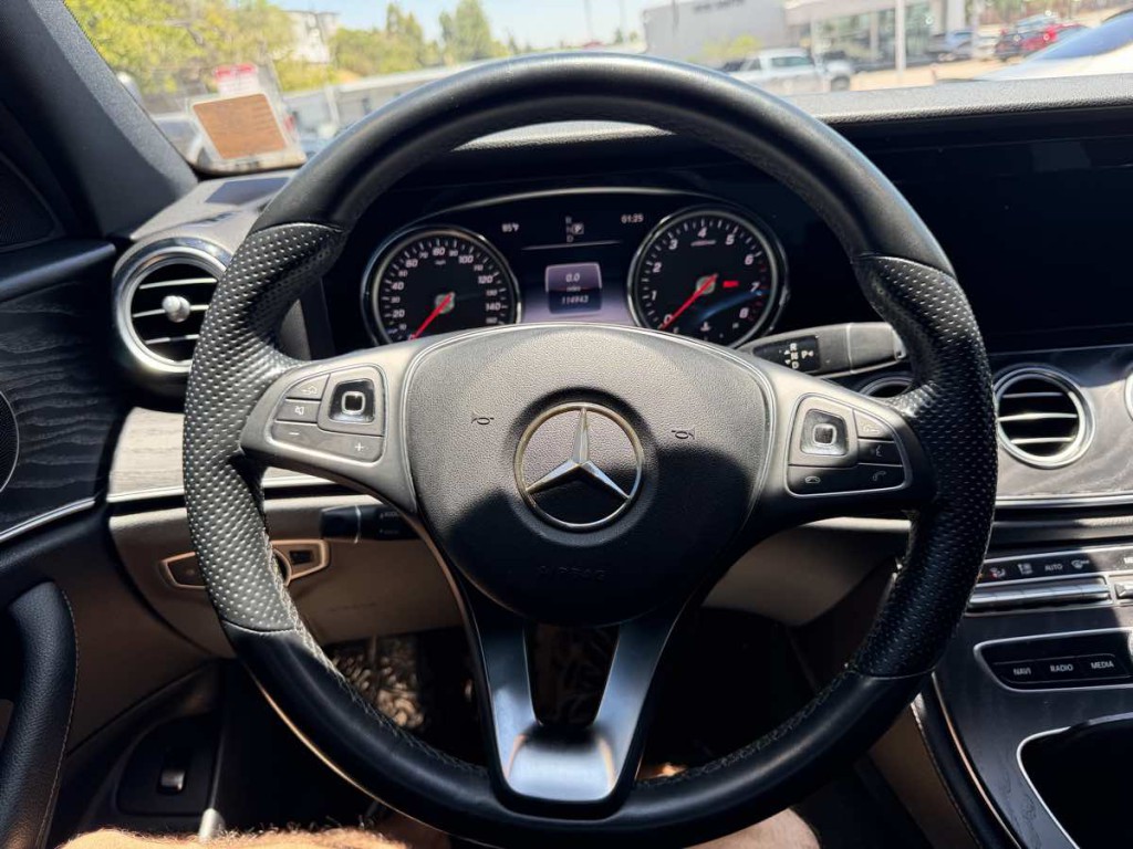 2018 Mercedes-Benz E-Class Image 12