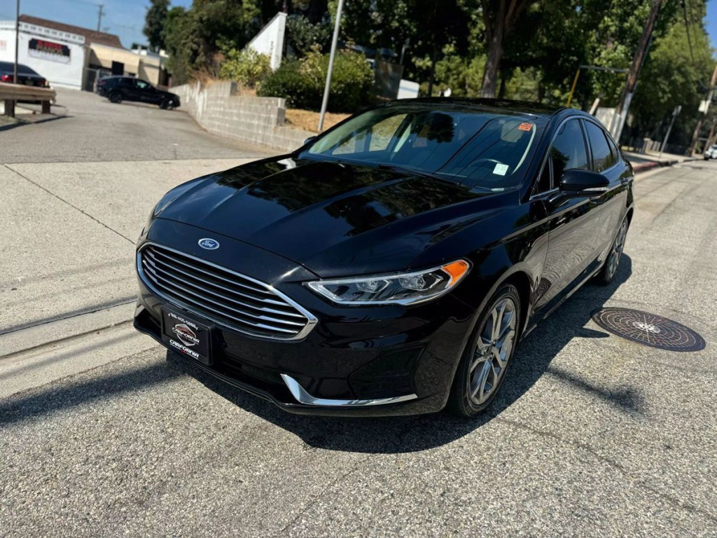2019 Ford Fusion Image 3