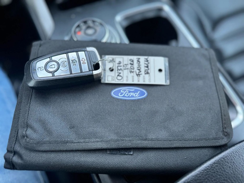 2019 Ford Fusion Image 18