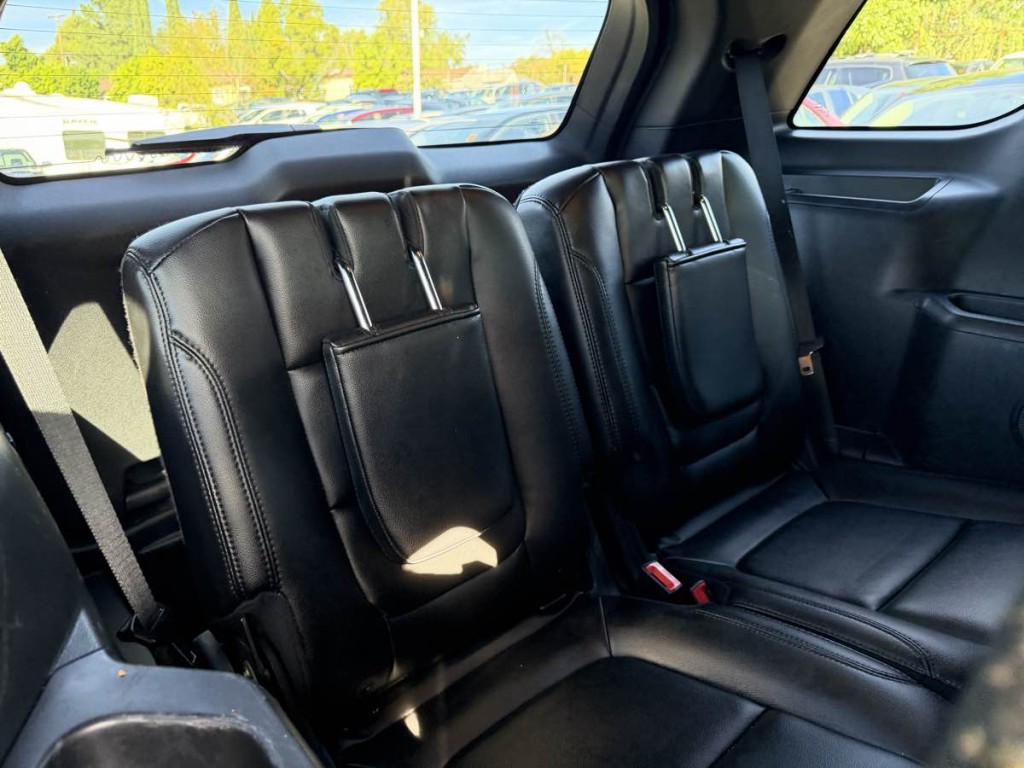 2016 Ford Explorer Image 23