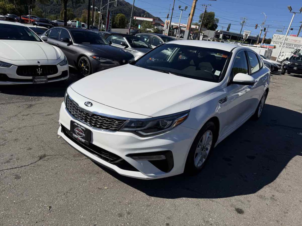 2019 Kia Optima Image 3