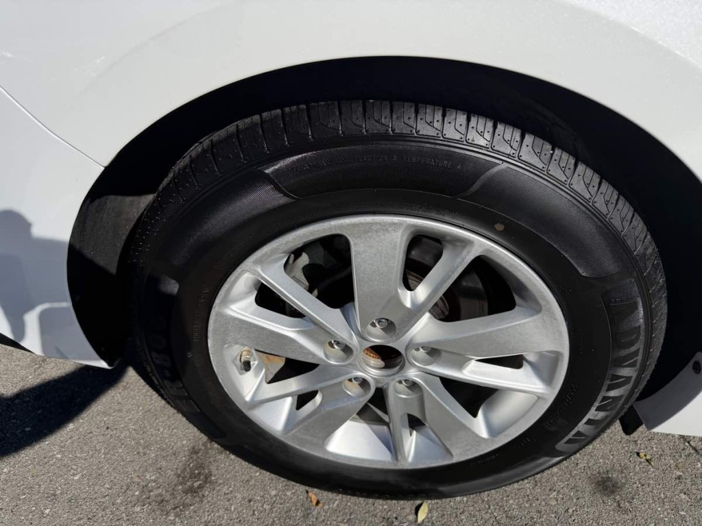 2019 Kia Optima Image 7