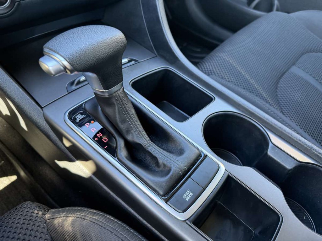 2019 Kia Optima Image 11