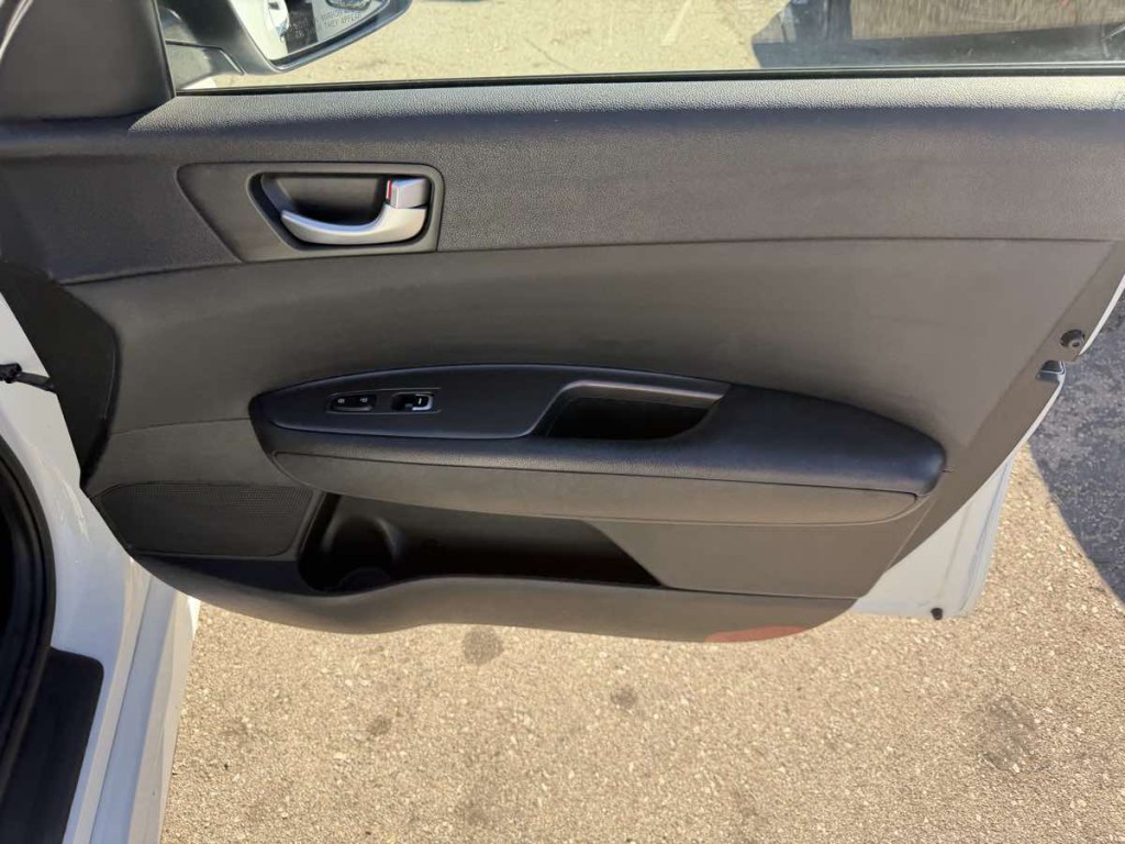 2019 Kia Optima Image 13