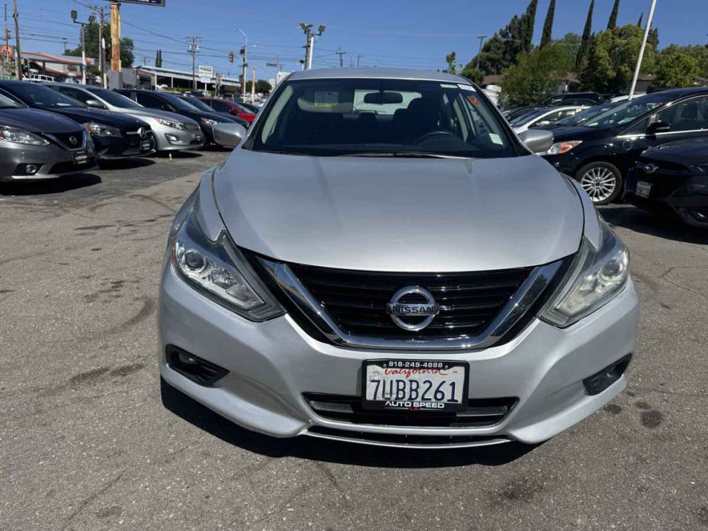 2016 Nissan Altima Image 2