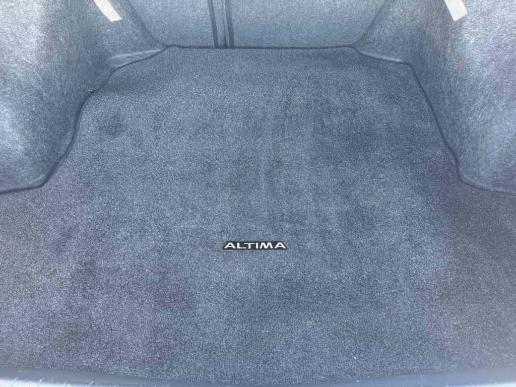 2016 Nissan Altima Image 13