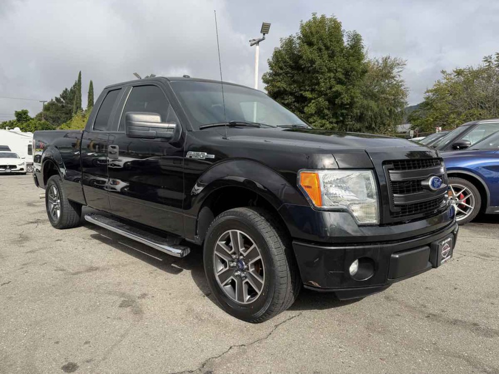 2013 Ford F-150 Image 1