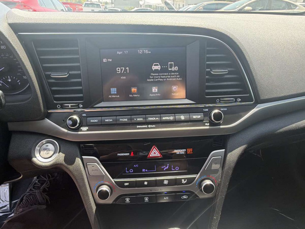 2017 Hyundai Elantra Image 22